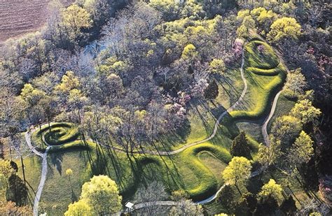  The Great Serpent Mound? - Một tác phẩm bí ẩn của thời cổ đại!